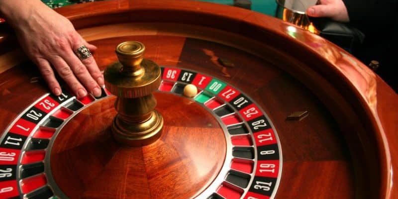 Bàn Roulette - Trò chơi có sức hút cực mạnh